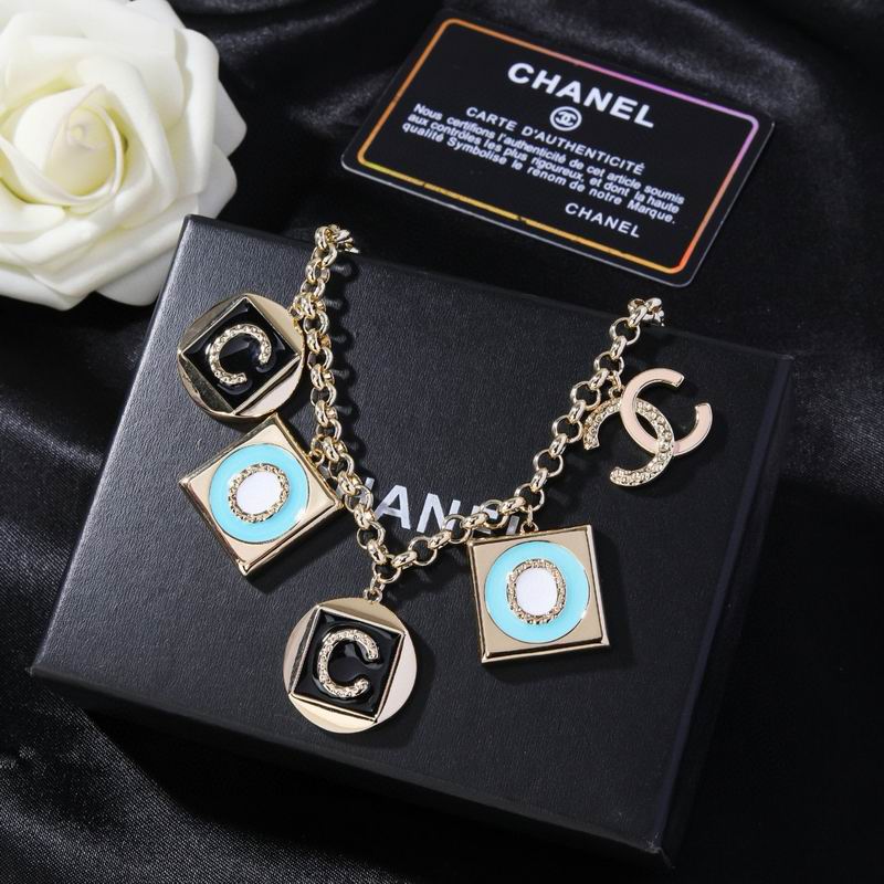Chanel Necklace 03yxs136